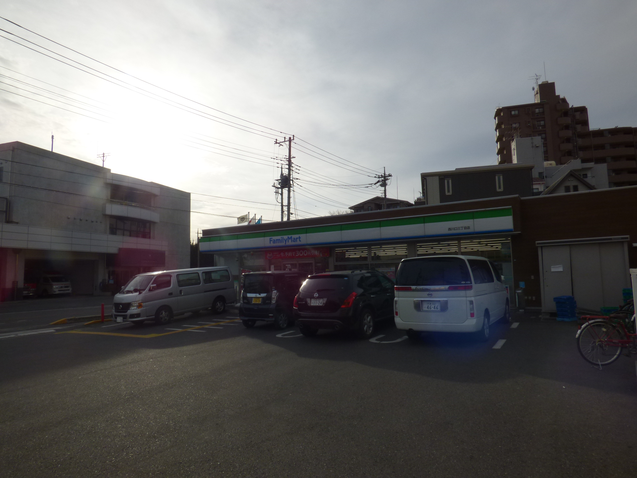 アクシーズグランデ川口西Ⅲ コンビニ