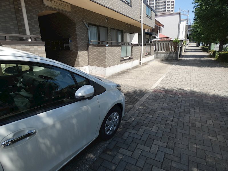 ノースグリーン 駐車場