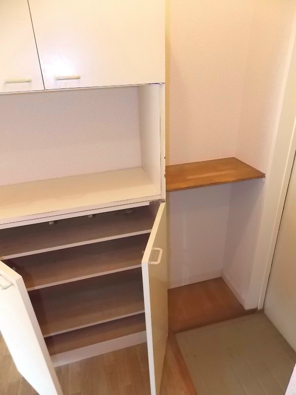 エステートピア澤田 収納