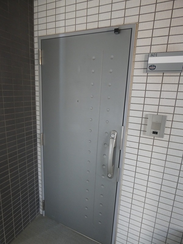 エスティメゾン川口 玄関