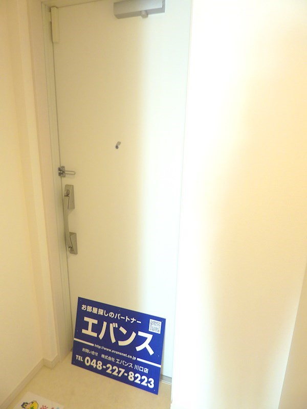 リブリ・鳩ヶ谷 玄関