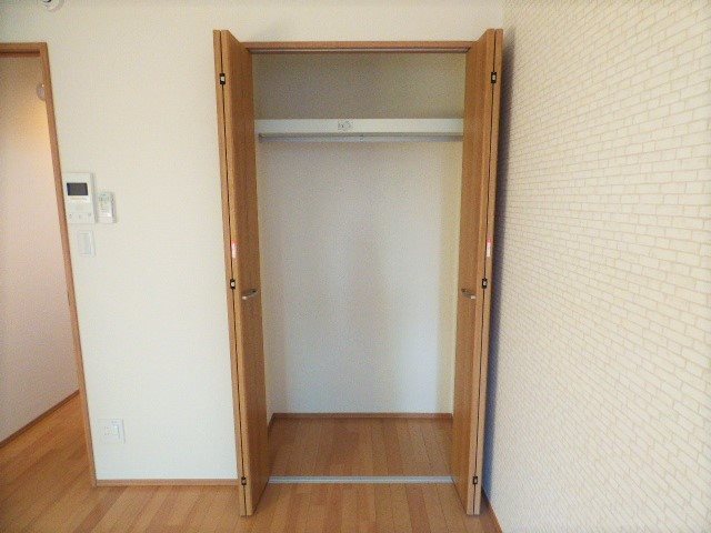 アーク・ヴィラWARABI 収納