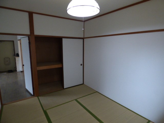 ビレッジ高 ベッドルーム