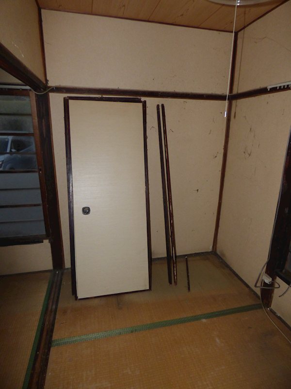 前上町貸家北 ベッドルーム