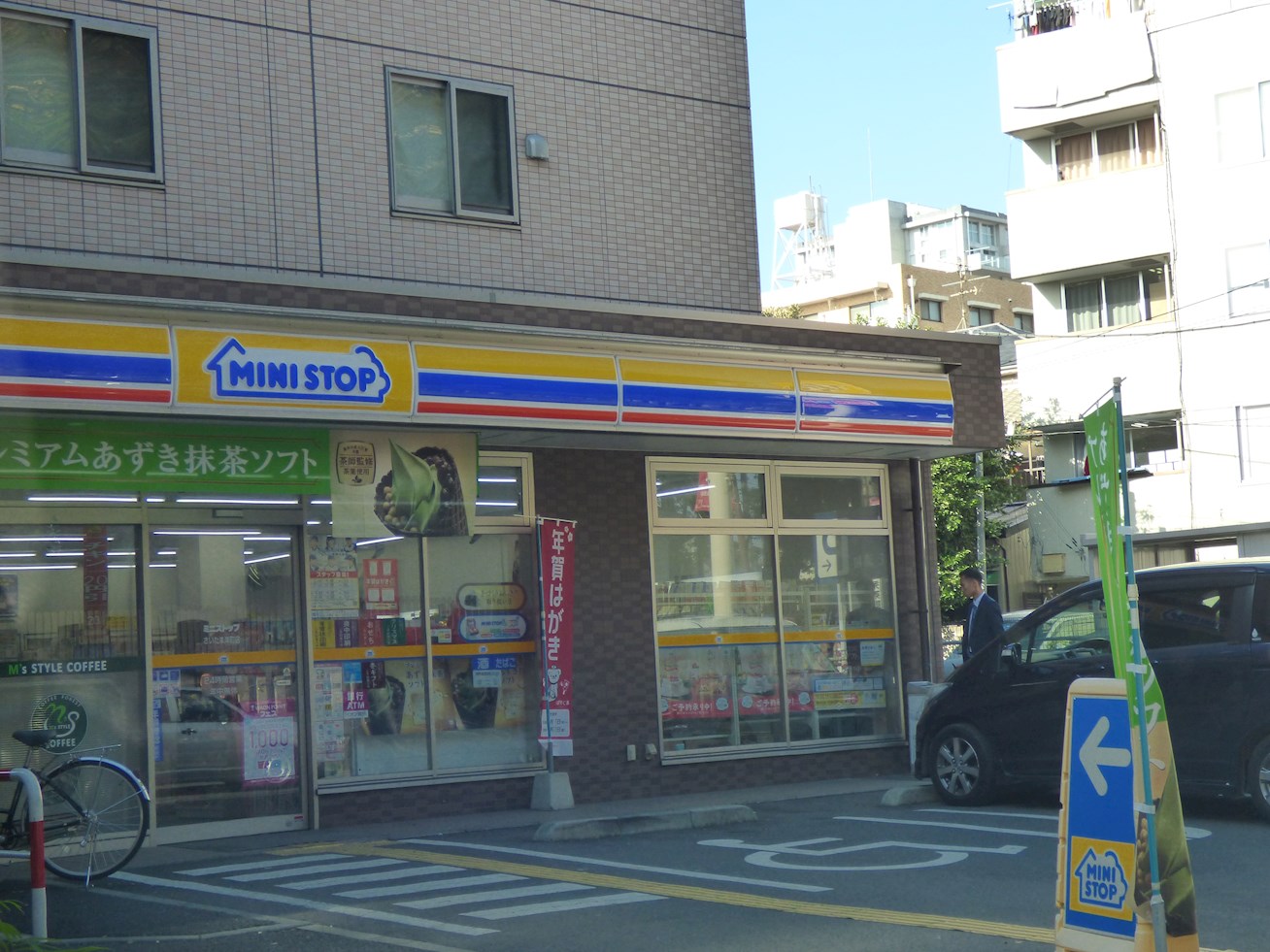 storia南浦和 コンビニ