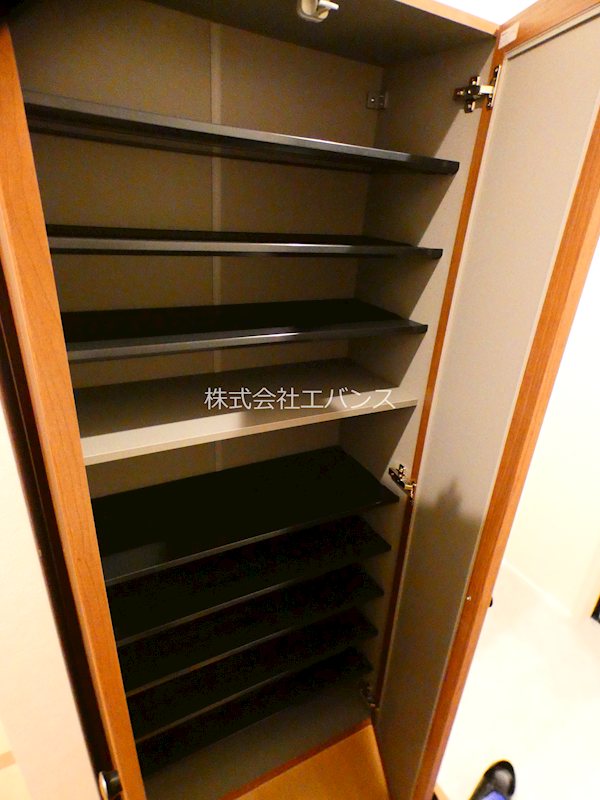 アルモクレール 収納