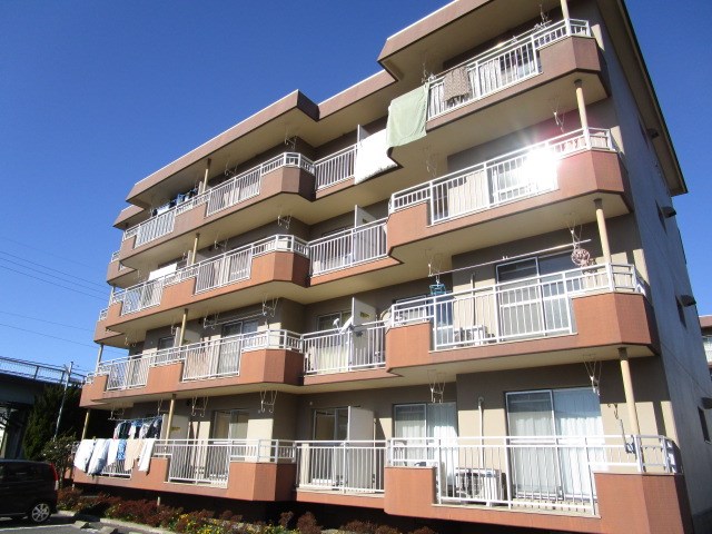 スカイシャトウ城山Ⅱ 401号室 外観
