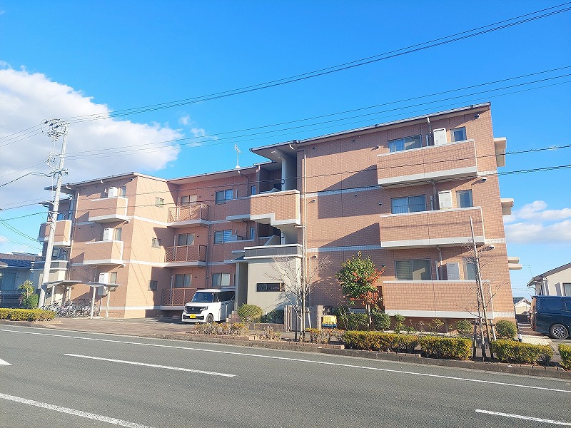 アートピア西都台 201号室 外観