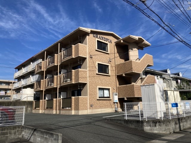 GRANDPIA（グランピア） 303号室 外観