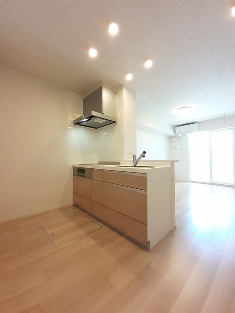 ＷＡＳＨＩＺＵ　ＢＡＳＥ キッチン