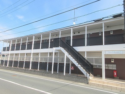 アズ・フレンディ 205号室 外観