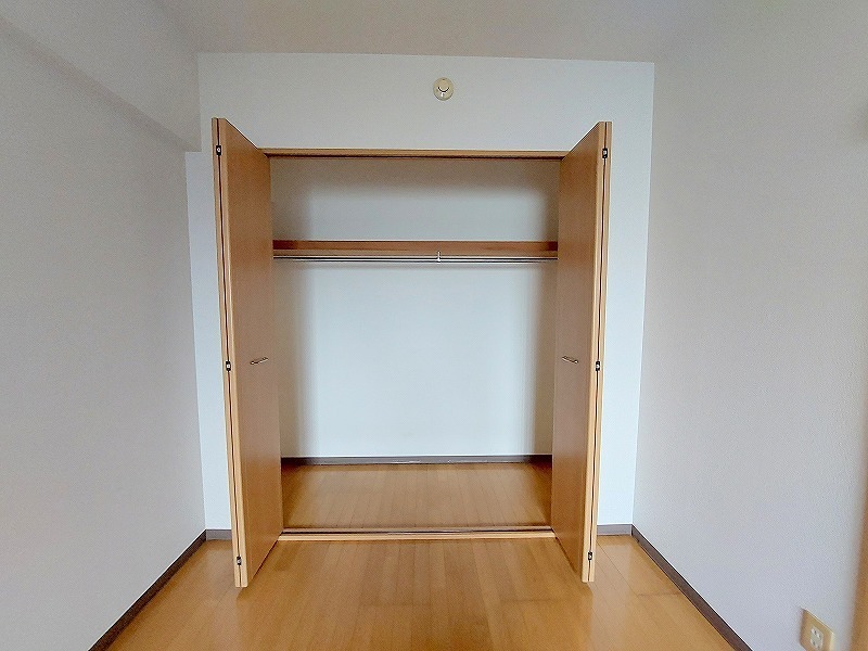 プリミエール向島 収納