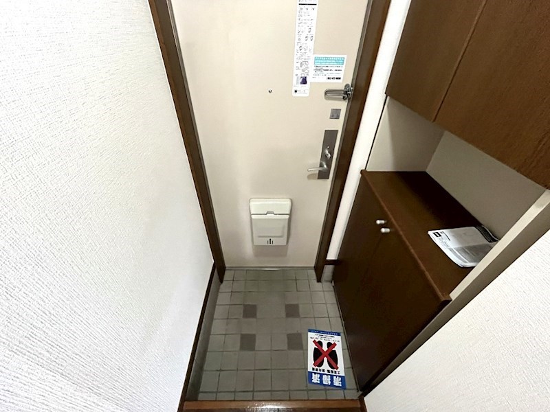 サニーデイズハイム 玄関