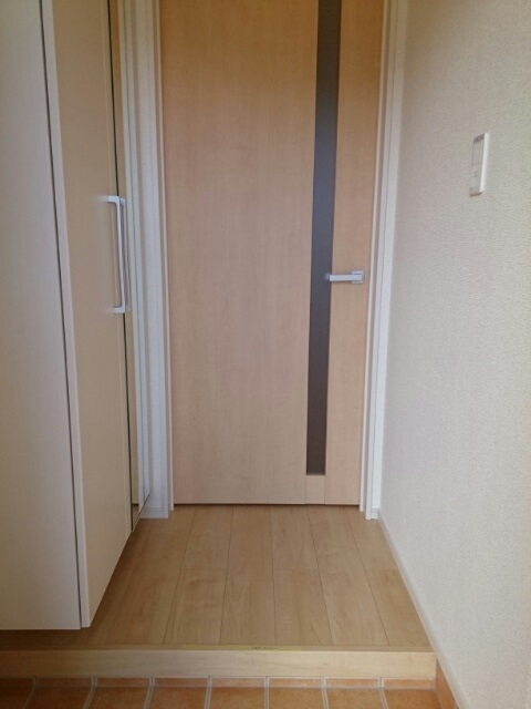 ポラリス神田Ｂ 玄関