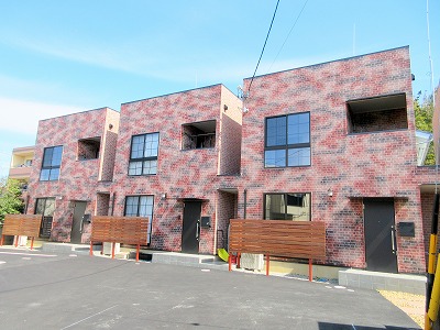 ＡＧＥ’ｓｈｏｍｅ富塚　ブリックブロック 外観