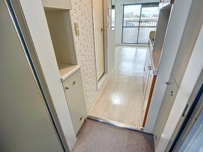 メゾン・ド・スターブル 玄関