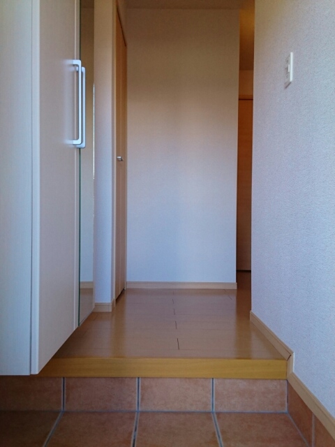 カーサエルモーサ 玄関