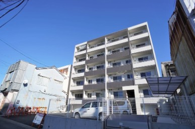 レストリーシェディジョーヴェ 501号室 外観