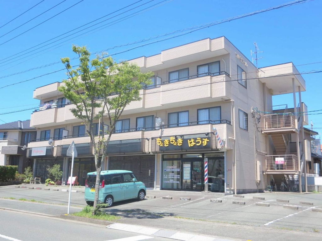 アドラブール 203号室 外観