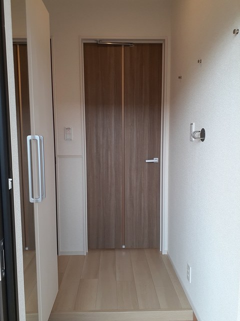 マ　カシェット 玄関