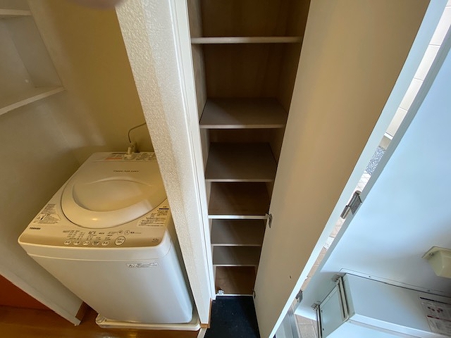 レオパレスマリンⅢ 玄関