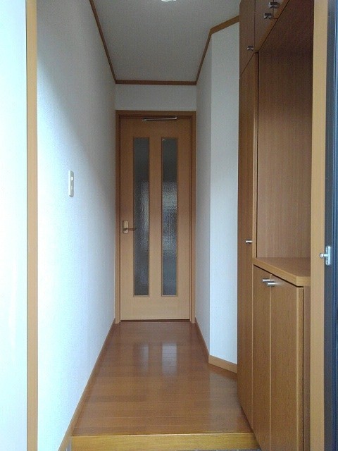 ラヴィエス 玄関