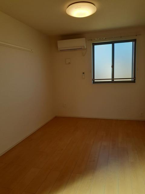 ブリエ・コリーヌ その他1