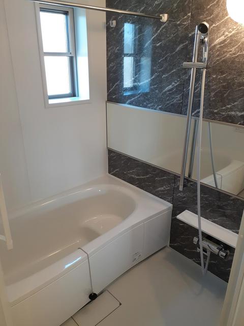 ブリエ・コリーヌ 風呂画像