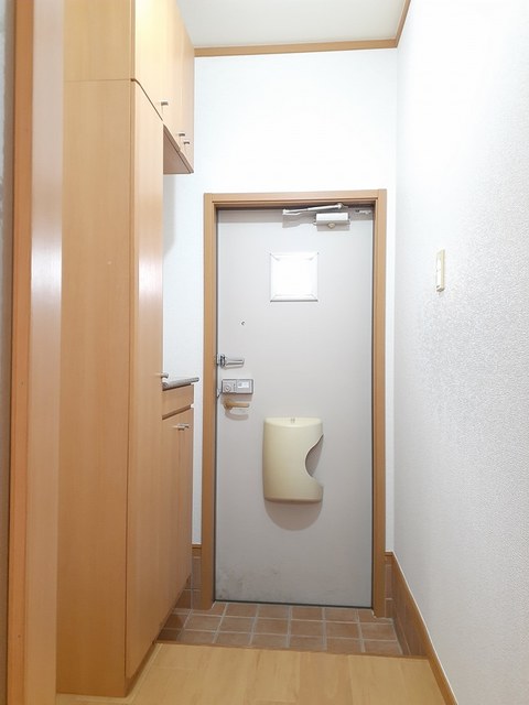 イル・パステロ　ホルト 玄関