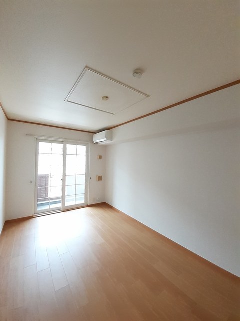 イル・パステロ　ホルト リビング