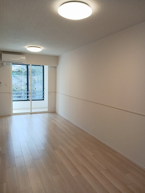 エヌ・ケー　フィールド リビング