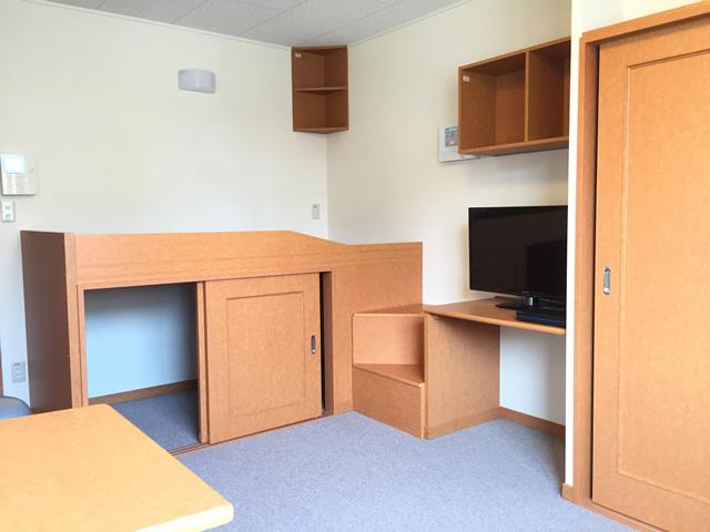 レオパレスあめや リビング