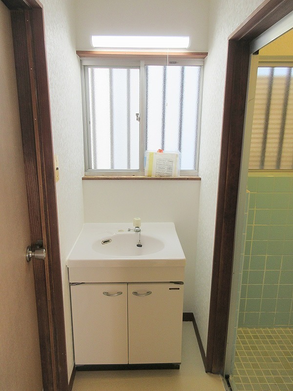袴田様貸家（佐鳴台４－３７－３０・３１） 洗面所