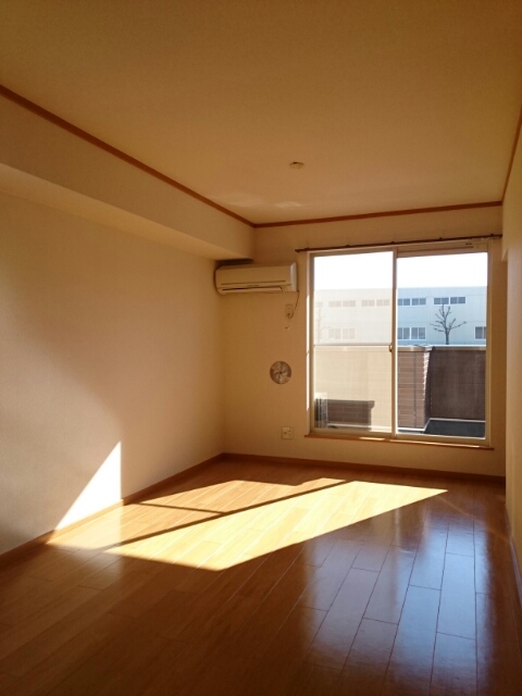 ヴァン・コリーヌ リビング