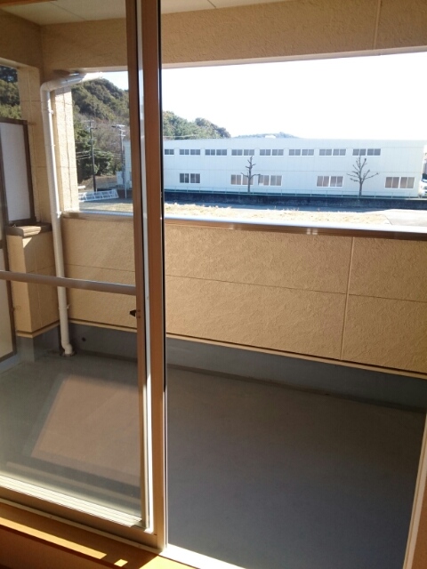 ヴァン・コリーヌ ベランダ