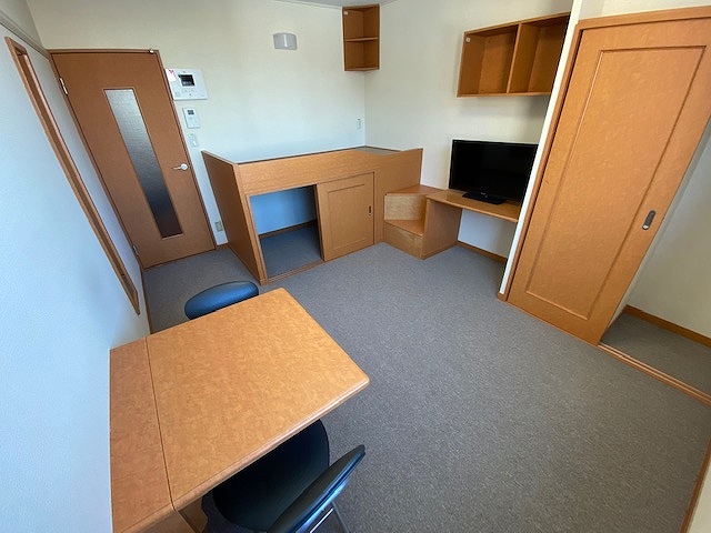 レオパレスサニーハウス リビング