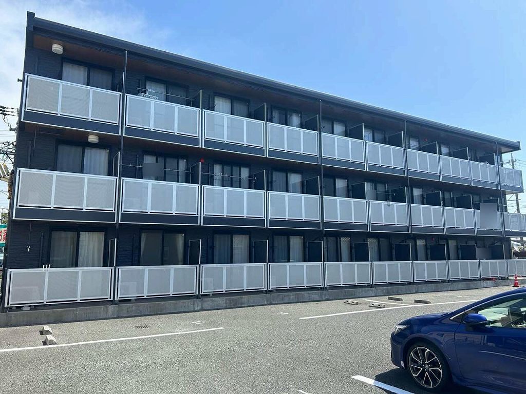 レオパレストルネード　舞阪 303号室 外観