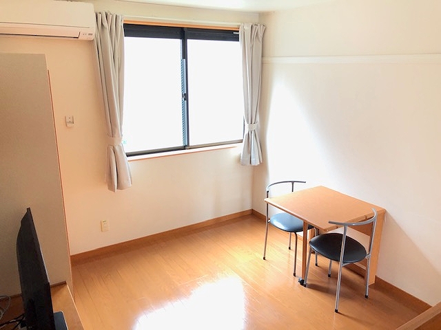 レオパレス広貴 リビング