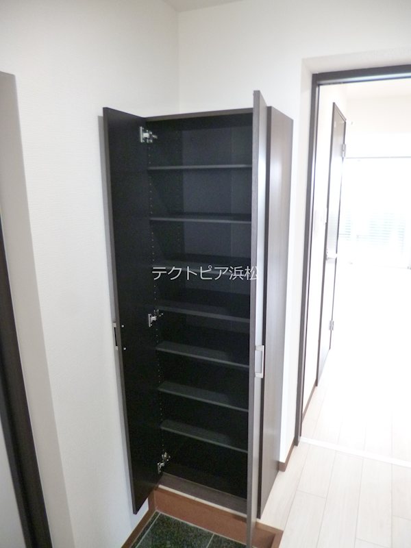 ウィンベル鎧橋Ⅱ 玄関