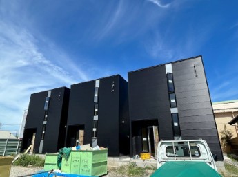 ロイヤルシティ頭陀寺（西棟中） 外観