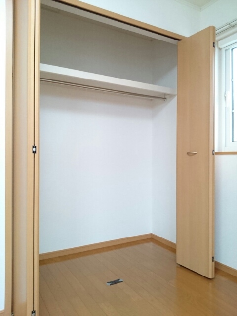 アグライア その他4