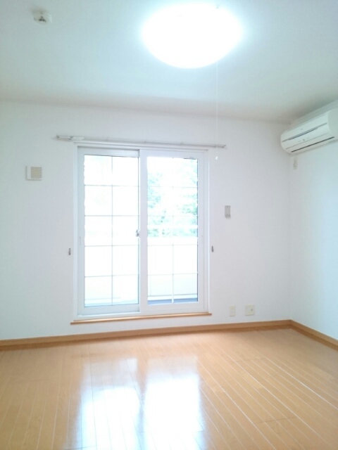 アグライア リビング