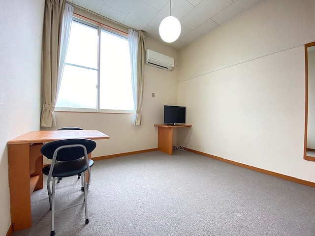 レオパレスオクダ リビング