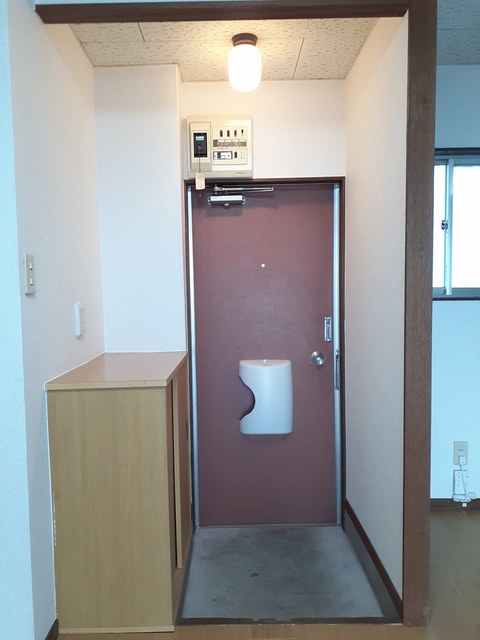 コーポサンライズ 玄関