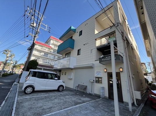 根上り松マンション松山 302号室 外観