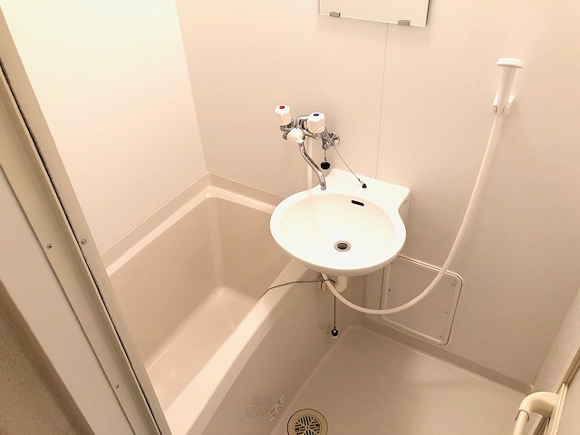 レオパレス広貴 風呂画像