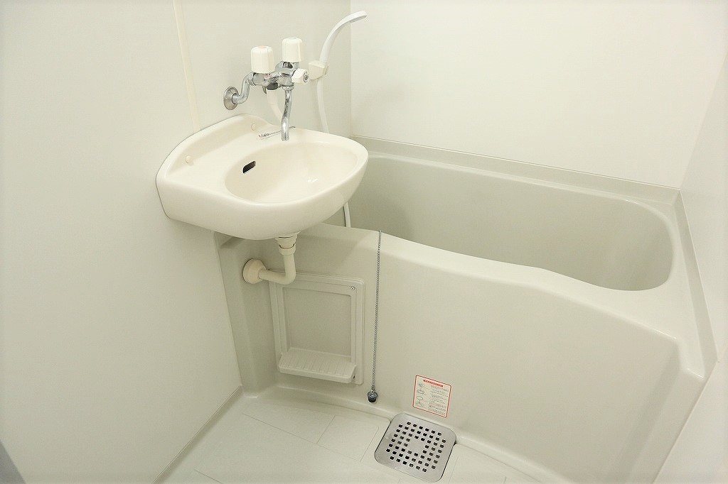 レオパレスリヴァージュオカベ 風呂画像