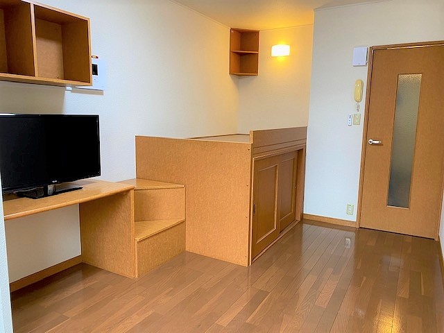 レオパレスじん リビング