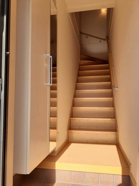 アルモニー 玄関