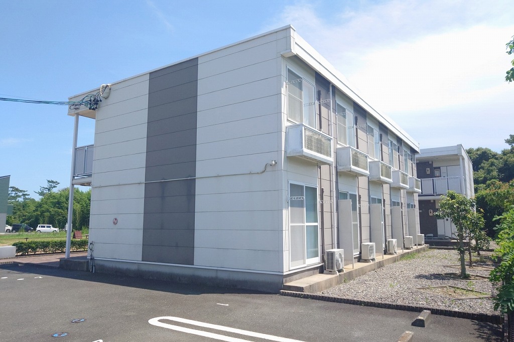 レオパレスシャイン 206号室 外観